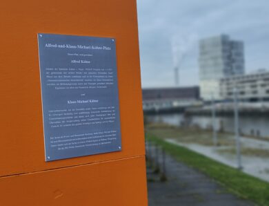 Leider vergeblicher Protest: SPD und Grüne ziehen Kühne-Oper durch